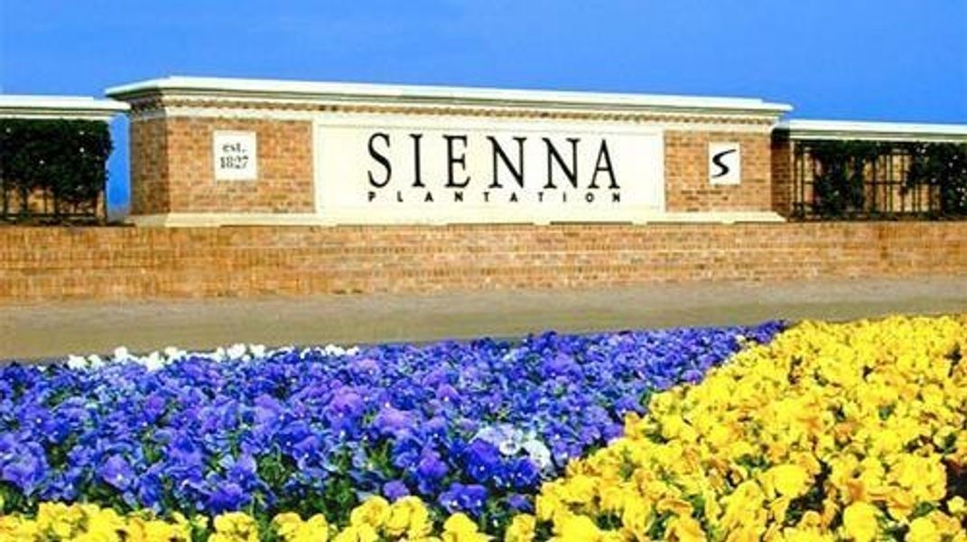 Image 15 of a home in Sienna 55' - Valencia. Image 15 of a home in Sienna 55' - Valencia.