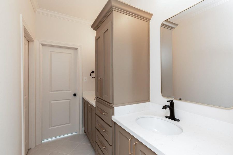 Furnished interior view inside a new home in , Beaumont (Image 14).