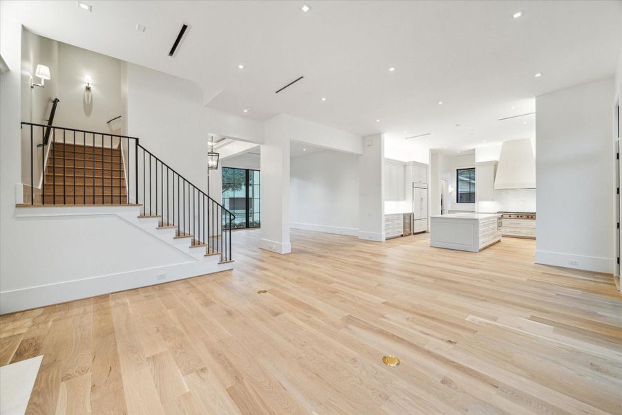 [Living Room / Kitchen]