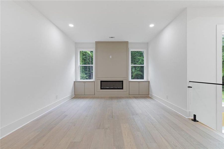 Spacious, unfurnished interior of a new home in , Lilburn (Image 66).
