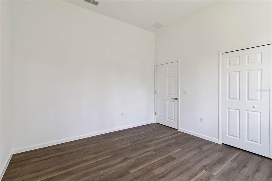 Spacious, unfurnished interior of a new home in , North Port (Image 14).