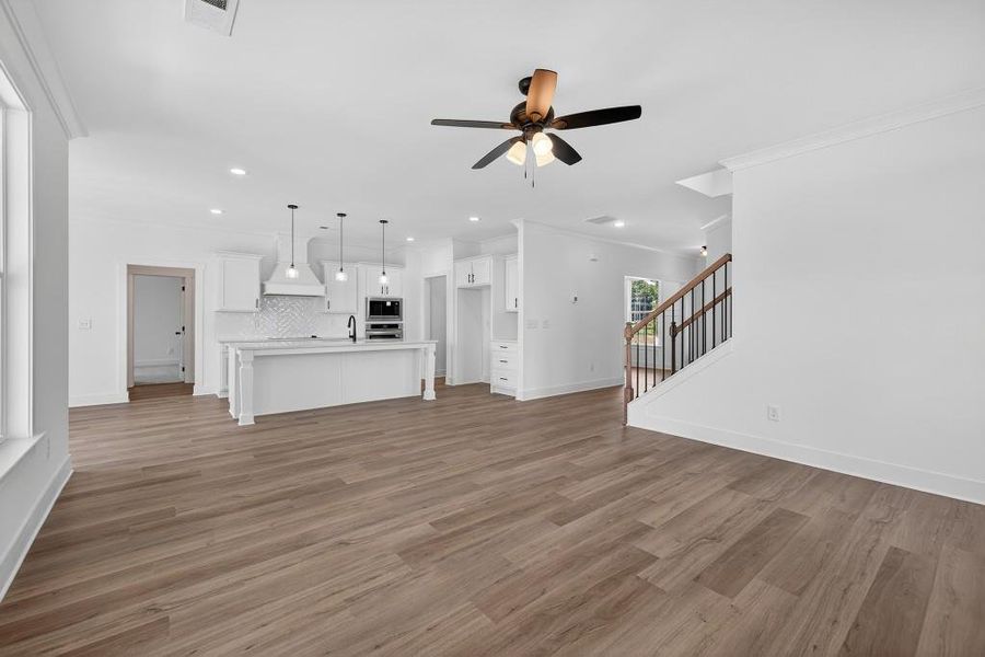 Spacious, unfurnished interior of a new home in Magnolia Ridge, Monroe (Image 26).