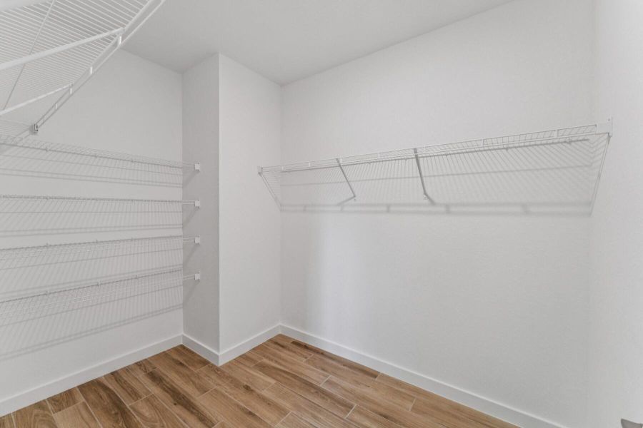 Walk-in Closet