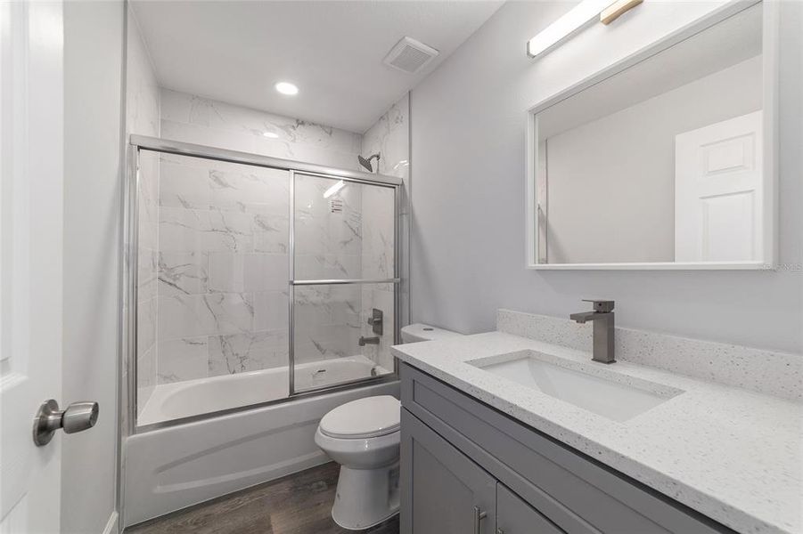 Furnished interior view inside a new home in , Dunnellon (Image 4).