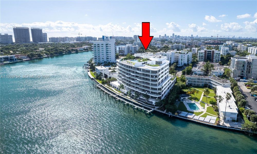Condo located in Bay Harbor Islands, FL showcasing its design and architecture (Image 29).