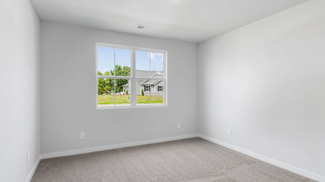 Spacious, unfurnished interior of a new home in Reserve at Hickory Ridge, Columbia (Image 32).