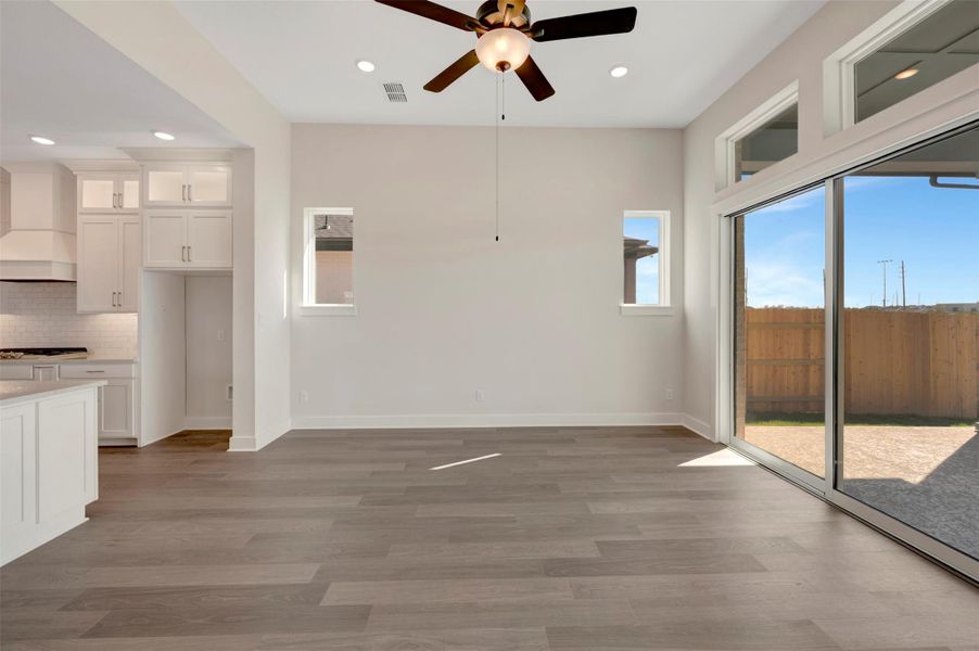 Spacious, unfurnished interior of a new home in , Katy (Image 27).