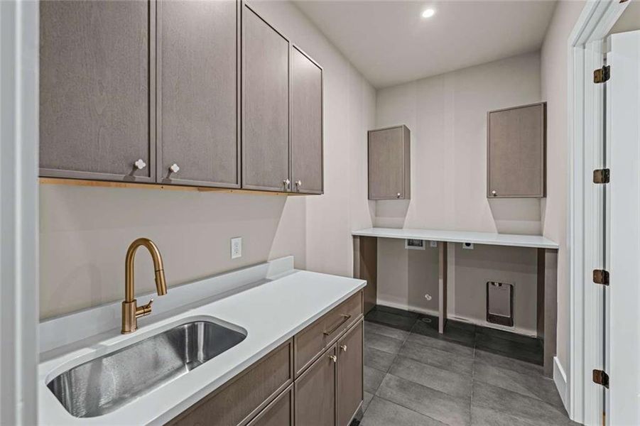 Furnished interior view inside a new home in , Atlanta (Image 41). Furnished interior view inside a new home in , Atlanta (Image 41).