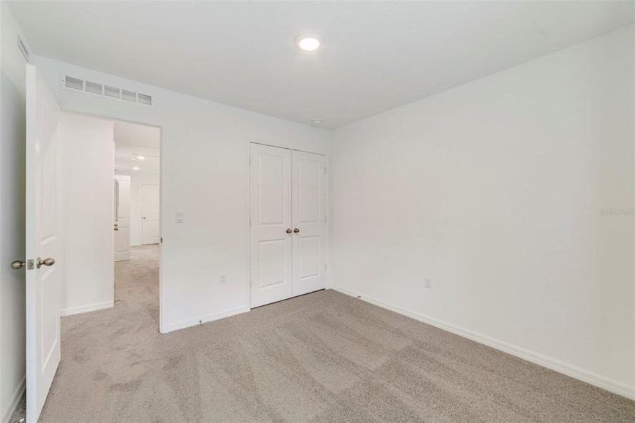 Spacious, unfurnished interior of a new home in Aulin Square, Oviedo (Image 10). Spacious, unfurnished interior of a new home in Aulin Square, Oviedo (Image 10).