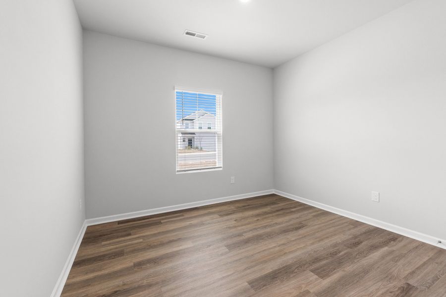 1,504sf New Home in Richlands, NC.  - Slide 33