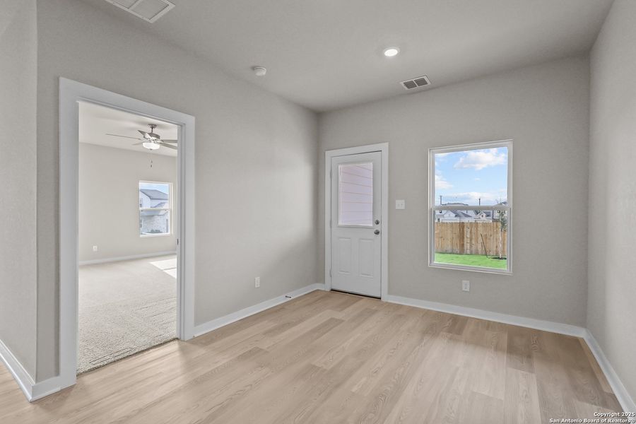 Spacious, unfurnished interior of a new home in Garden Grove, Schertz (Image 17).