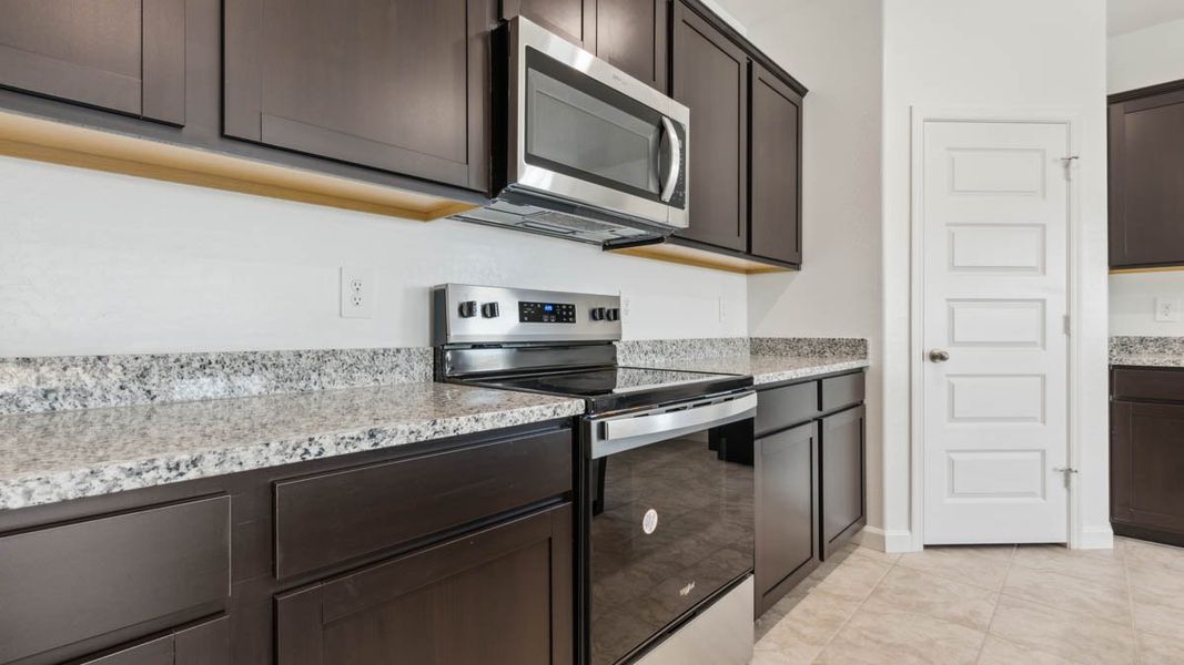Furnished interior view inside a new home in Sorrento, Maricopa (Image 7).
