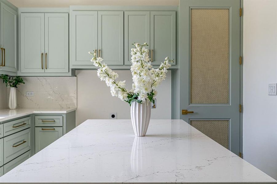 Image 33 of a home in .