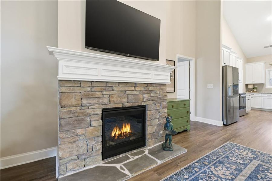 Furnished interior view inside a new home in , Waleska (Image 42).