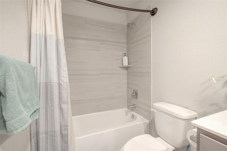 Furnished interior view inside a new home in Breckenridge Park, Rosenberg (Image 30). Furnished interior view inside a new home in Breckenridge Park, Rosenberg (Image 30).