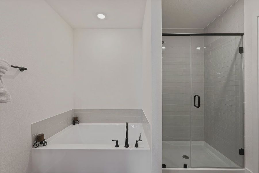 Image 32 of a home in Grand Oaks Reserve.