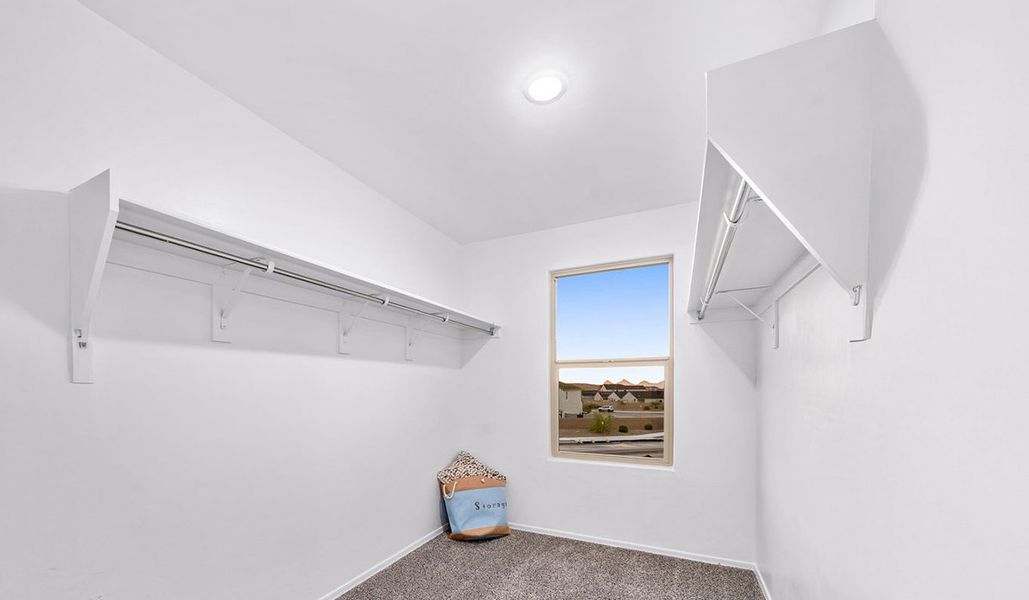 Spacious, unfurnished interior of a new home in Blackhawk, Tucson (Image 21).