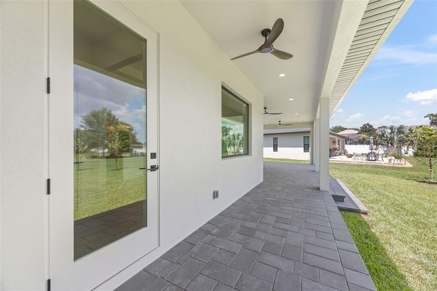 Exterior details and patio area of a home in , Tarpon Springs (Image 31). Exterior details and patio area of a home in , Tarpon Springs (Image 31).