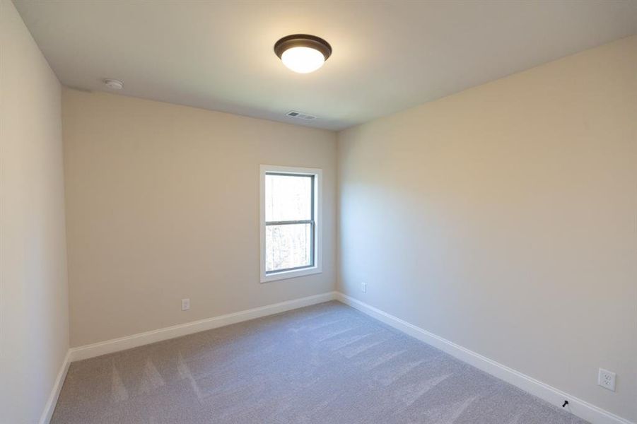 Spacious, unfurnished interior of a new home in Bellmoore Park, Johns Creek (Image 32).