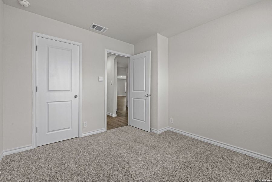 Spacious, unfurnished interior of a new home in Redbird Ranch, San Antonio (Image 12).