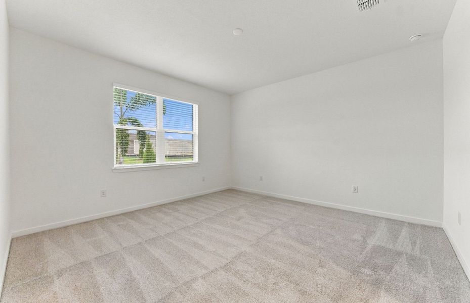 Spacious, unfurnished interior of a new home in Del Webb Sunchase, Parrish (Image 16).