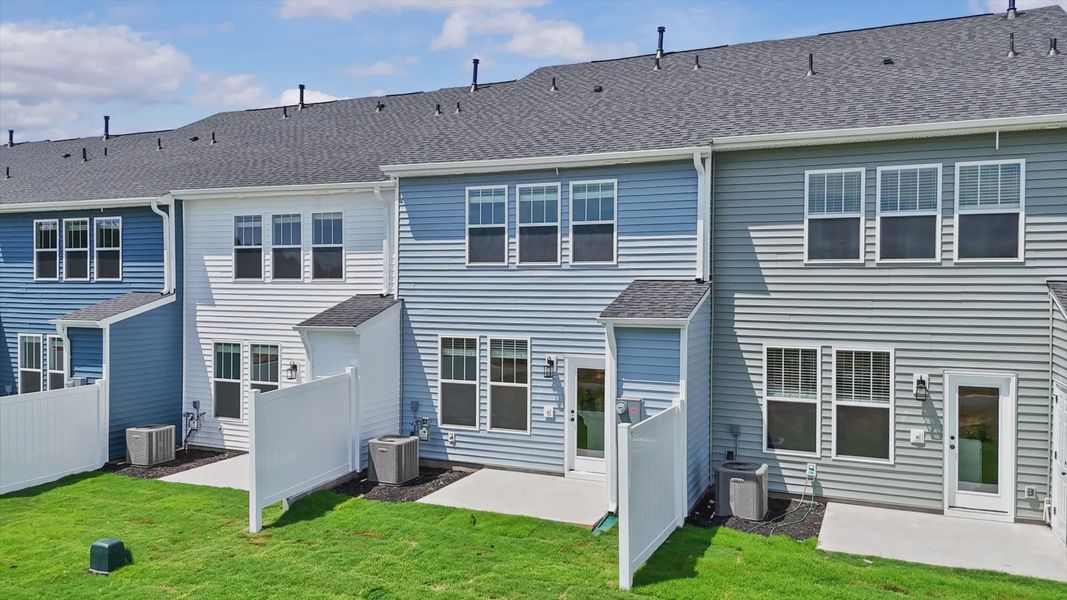 Exterior details and patio area of a home in Silo Ridge, Anderson (Image 4).