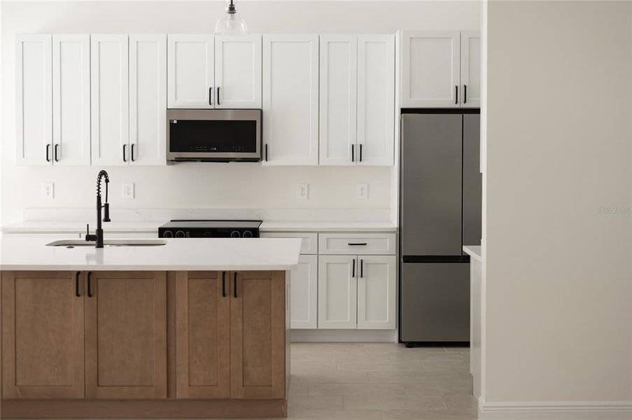 Furnished interior view inside a new home in , Orange City (Image 6).