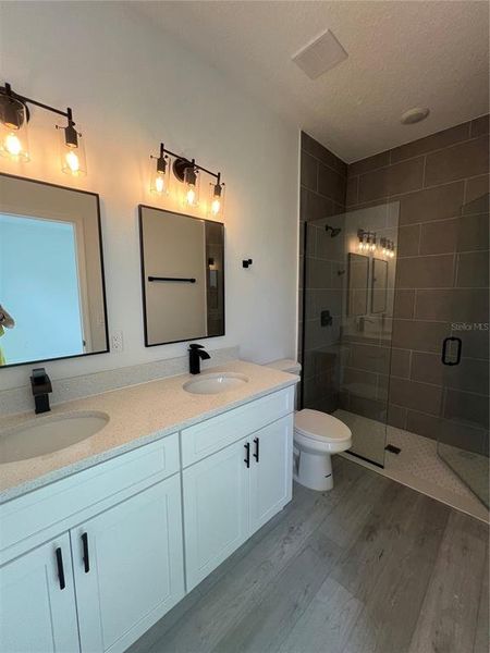 Furnished interior view inside a new home in , Ocala (Image 5).