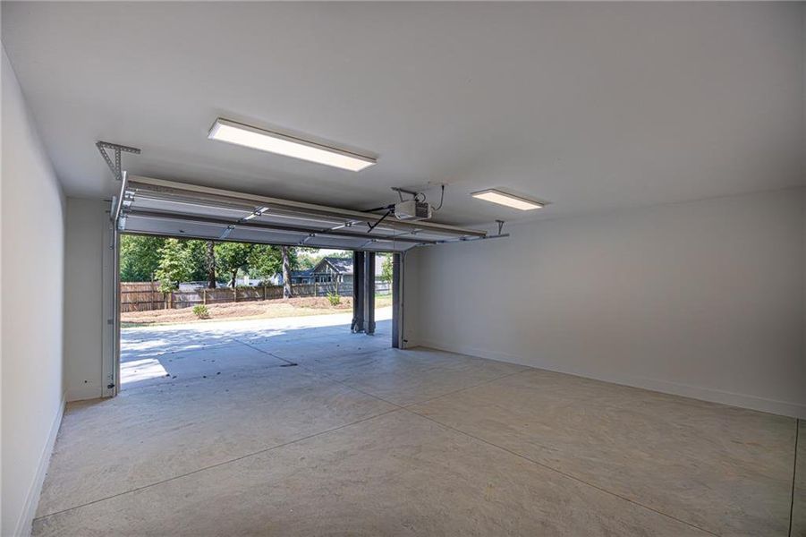 Image 36 of a home in .