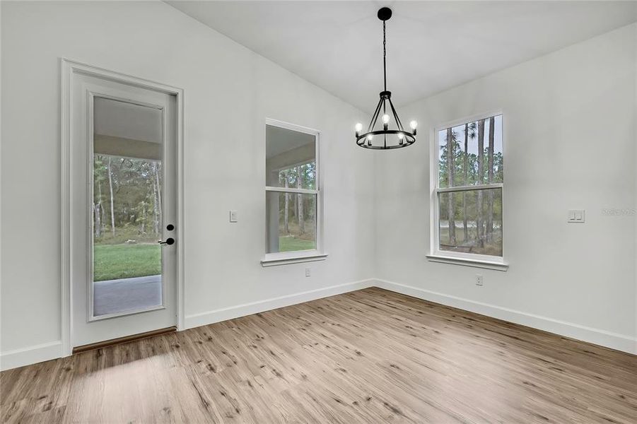Spacious, unfurnished interior of a new home in , Weeki Wachee (Image 53).
