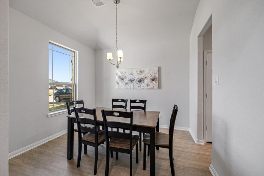Furnished interior view inside a new home in , Texas City (Image 8).