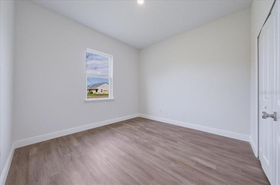 Spacious, unfurnished interior of a new home in , Orlando (Image 17).