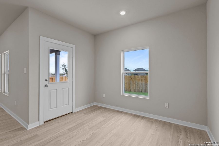 Spacious, unfurnished interior of a new home in Garden Grove, Schertz (Image 22).