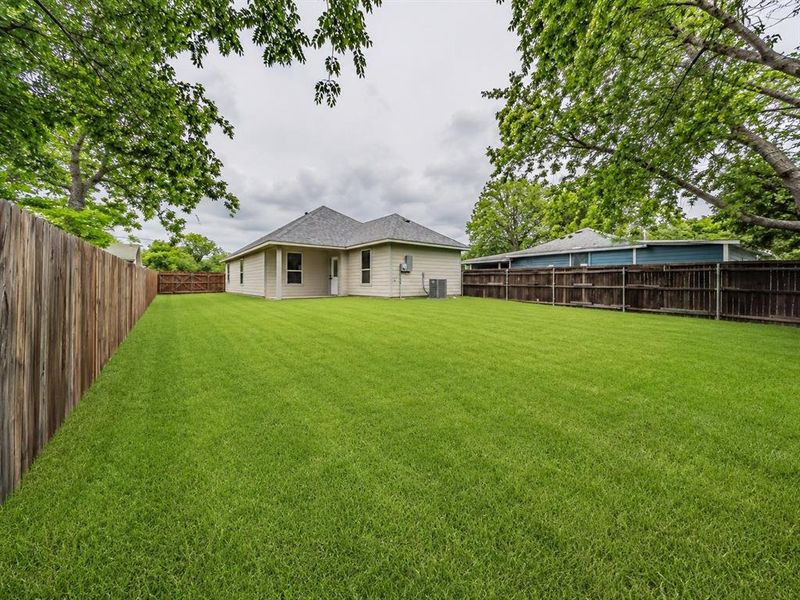 Exterior details and patio area of a home in , Fort Worth (Image 22).