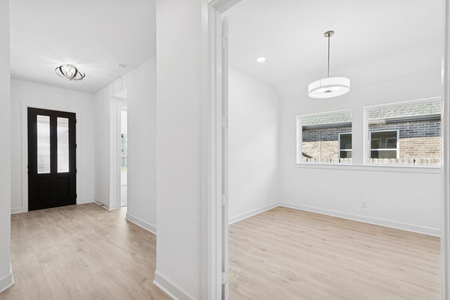 Spacious, unfurnished interior of a new home in Brookewater 55’ Homesites, Rosenberg (Image 16). Spacious, unfurnished interior of a new home in Brookewater 55’ Homesites, Rosenberg (Image 16).