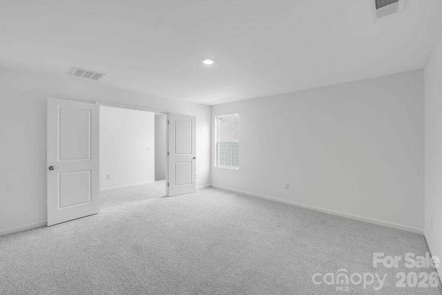 Spacious, unfurnished interior of a new home in Cleveland Hill, Shelby (Image 28).