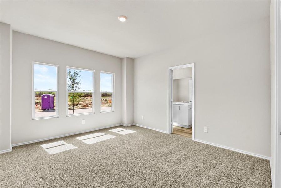 Spacious, unfurnished interior of a new home in , Fort Worth (Image 16).