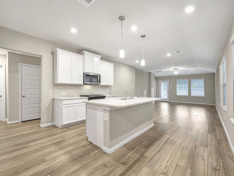 Photo is not of the actual home but is an inspirational photo of builder’s model home and may depict options, furnishings, and/or decorator features that are not included.