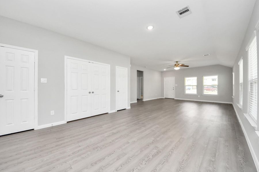 Image 28 of a home in .