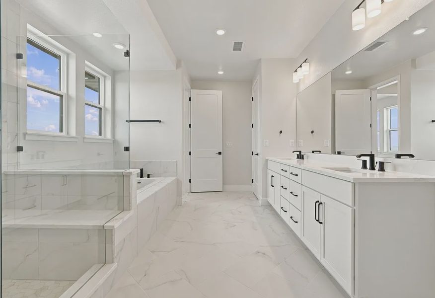 Homesite 247 Primary Bath - 20 of 24