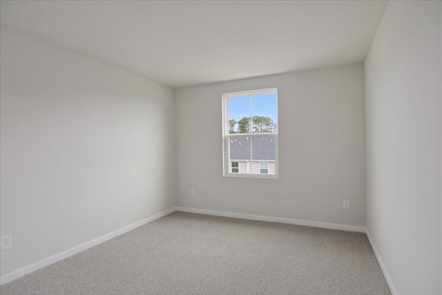 Spacious, unfurnished interior of a new home in Canterbrook Farms, Fountain Inn (Image 19).