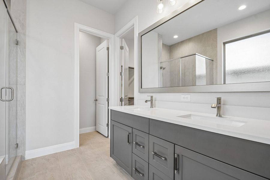 Furnished interior view inside a new home in 6 Creeks, Kyle (Image 8).