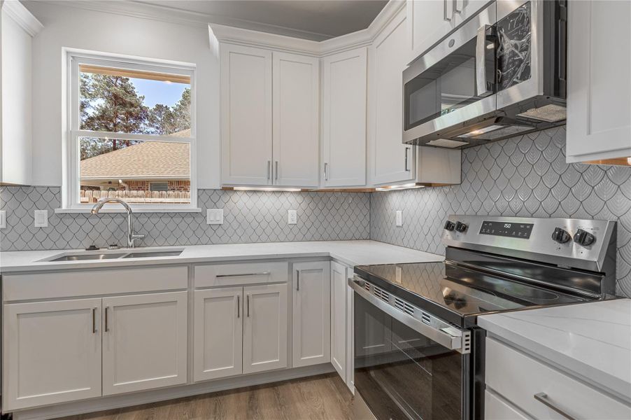 Furnished interior view inside a new home in , Nacogdoches (Image 5).