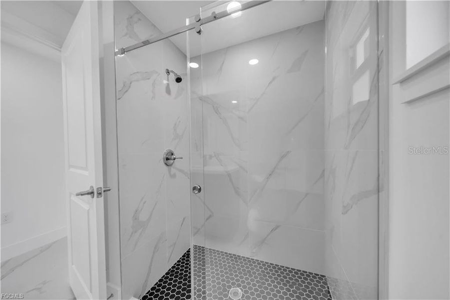 Close-up of interior finishes inside a home in , Lehigh Acres (Image 13).
