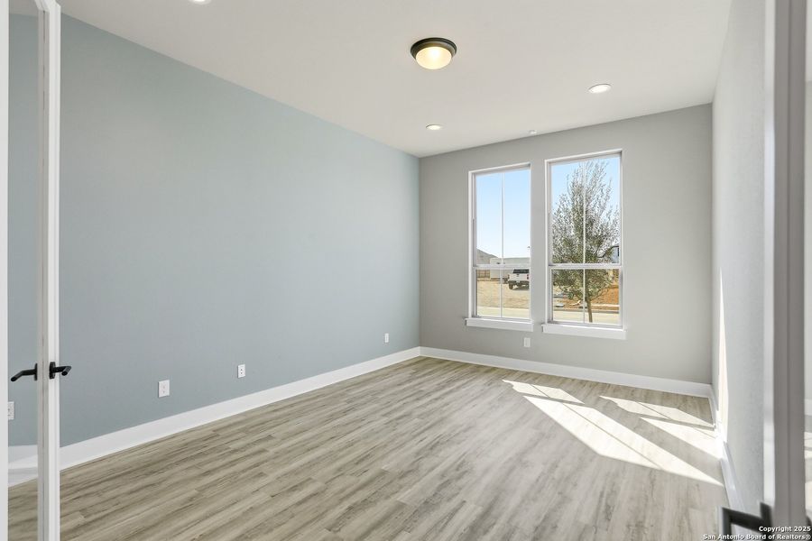 Spacious, unfurnished interior of a new home in Legacy at Lake Dunlap, New Braunfels (Image 42). Spacious, unfurnished interior of a new home in Legacy at Lake Dunlap, New Braunfels (Image 42).