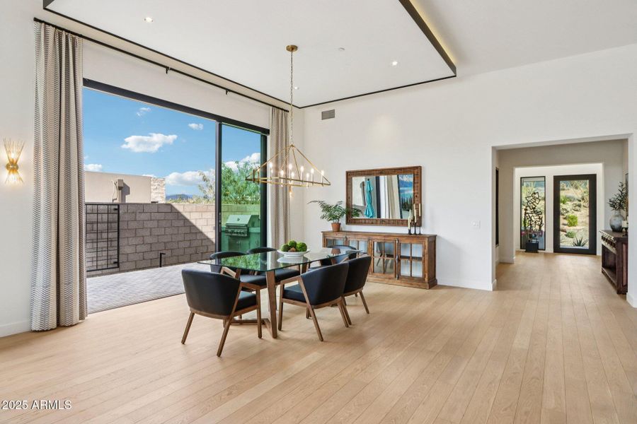 15-web-or-mls-N Cave Creek Rd 1037-S0412