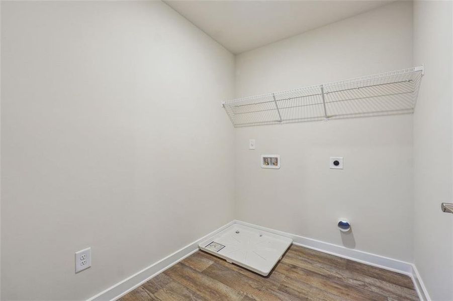 Spacious, unfurnished interior of a new home in Stonewall Station, Atlanta (Image 24).