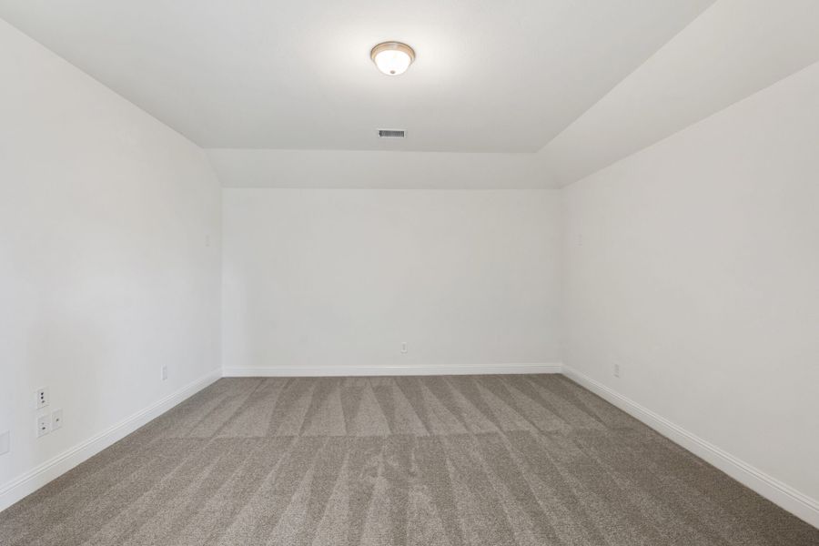 Spacious, unfurnished interior of a new home in Lake Breeze, Lavon (Image 36). Spacious, unfurnished interior of a new home in Lake Breeze, Lavon (Image 36).