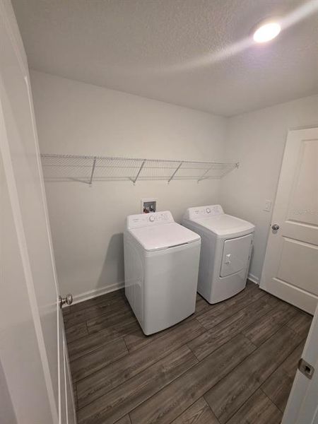 Furnished interior view inside a new home in , Ocala (Image 8).