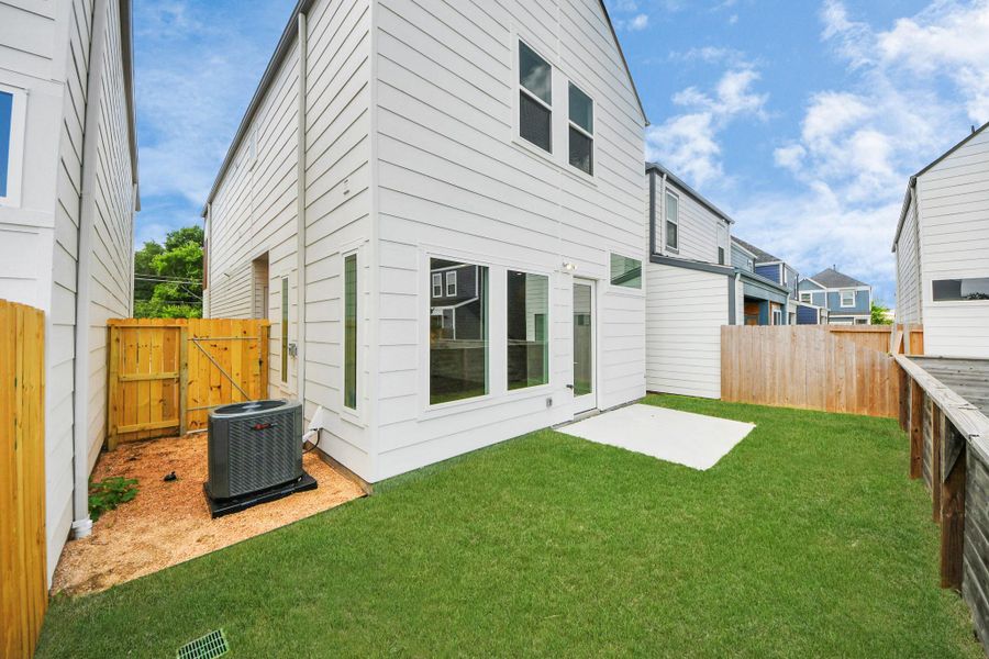 HOME IS UNDER CONSTRUCTION. PHOTOS ARE OF THE MODEL HOMES WITH THE SAME FLOOR PLAN AND SELECTIONS